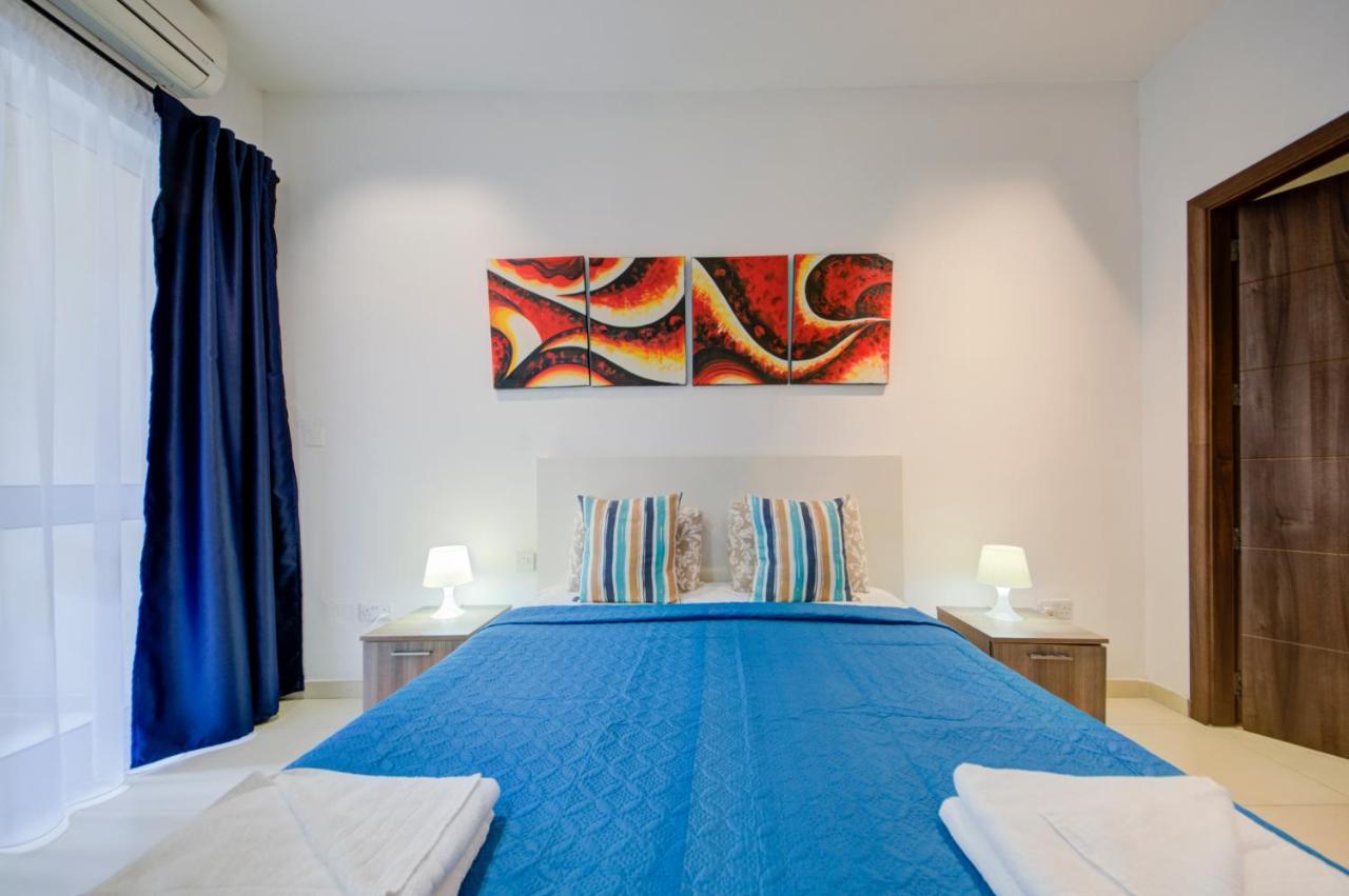 St Julians 2 Bedroom Apartment With Commanding Seaviews By Shortletsmalta St. Julian's Exterior foto