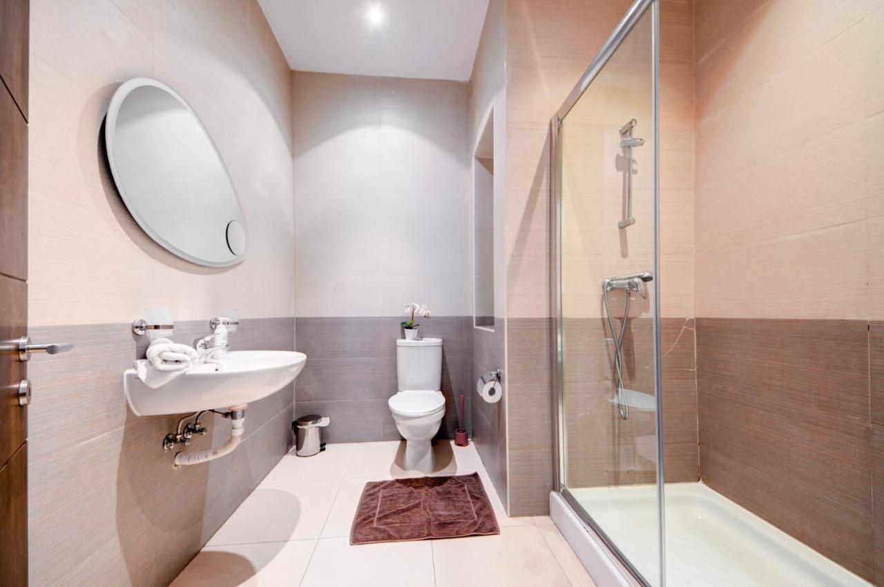 St Julians 2 Bedroom Apartment With Commanding Seaviews By Shortletsmalta St. Julian's Exterior foto